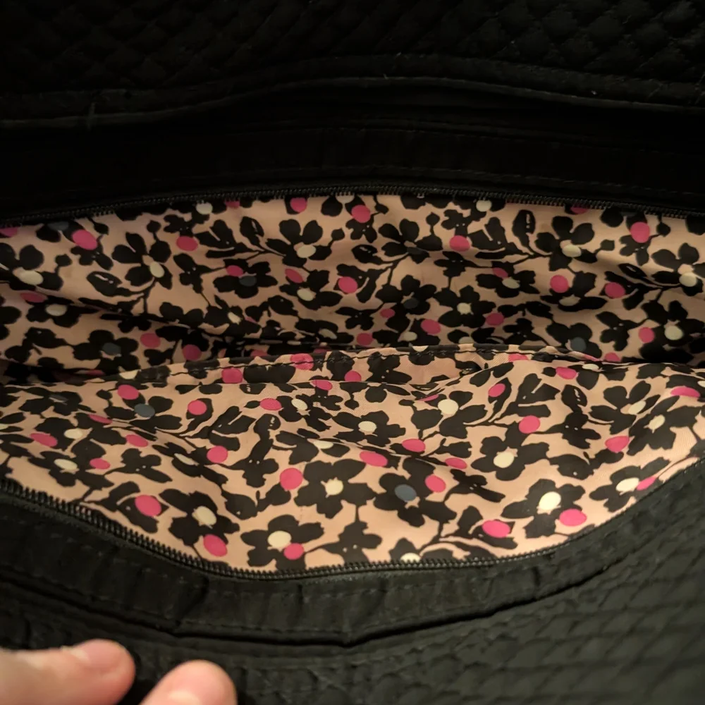 Black Quilted Tote Bag Vera Bradley Tote - Picture 3 of 7